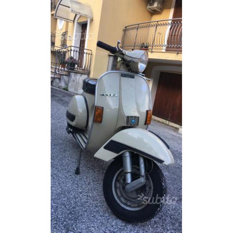Vespa p200e