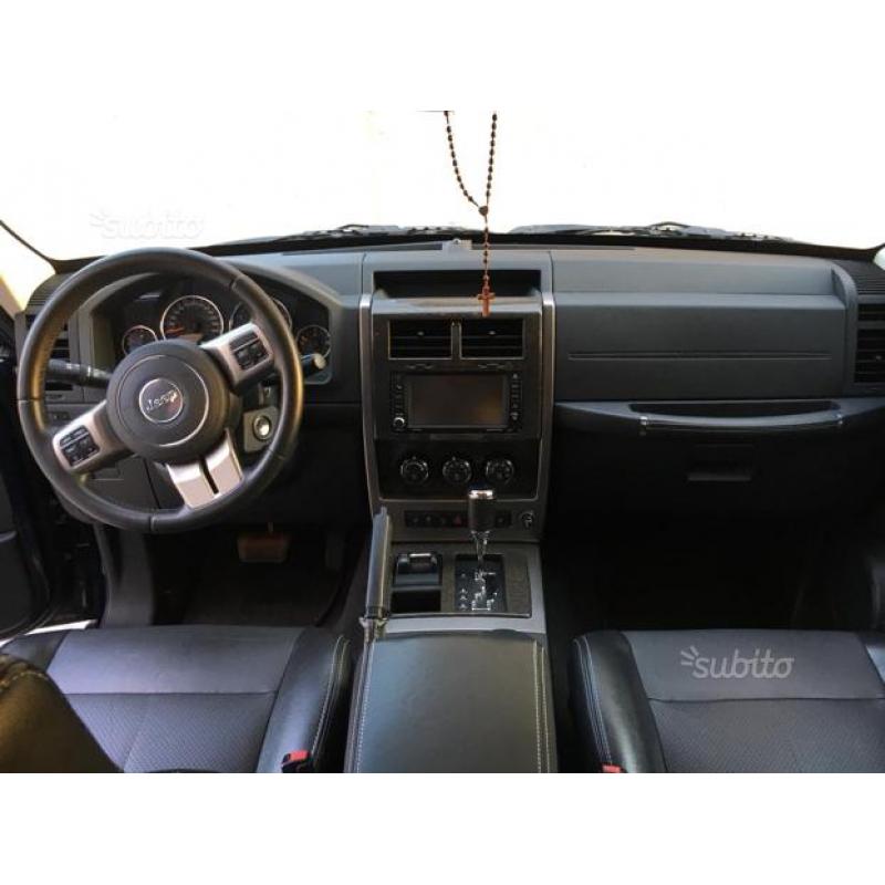Jeep Cherokee 2.8 Overland