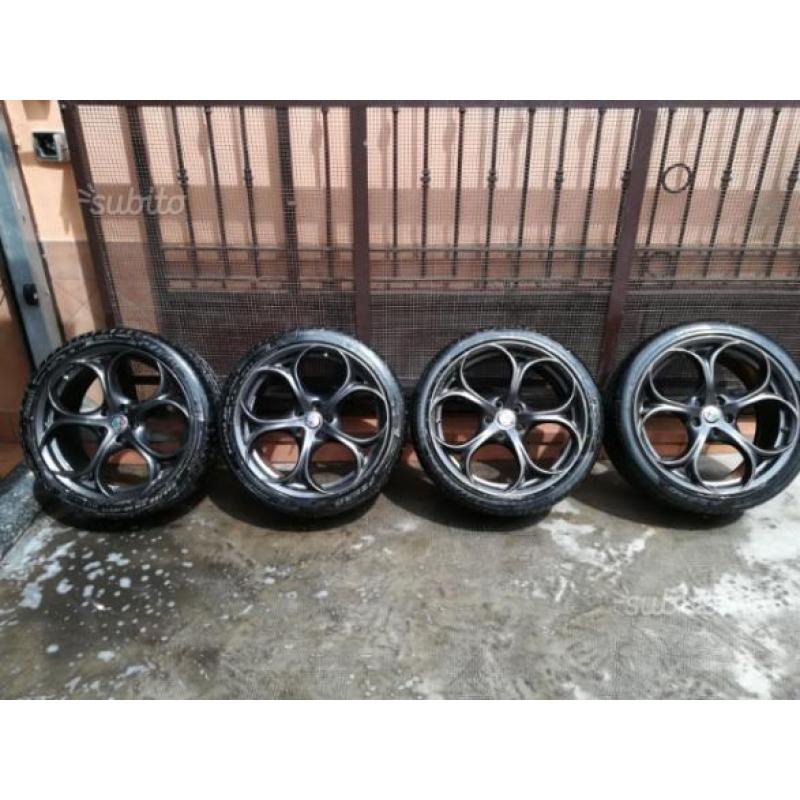 Cerchi Alfa Romeo da 19 originali