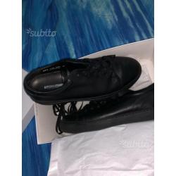 Scarpe nere