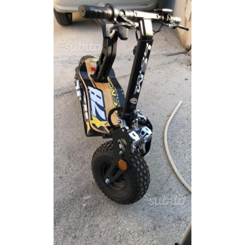 Monopattino elettrico mad 1900watt