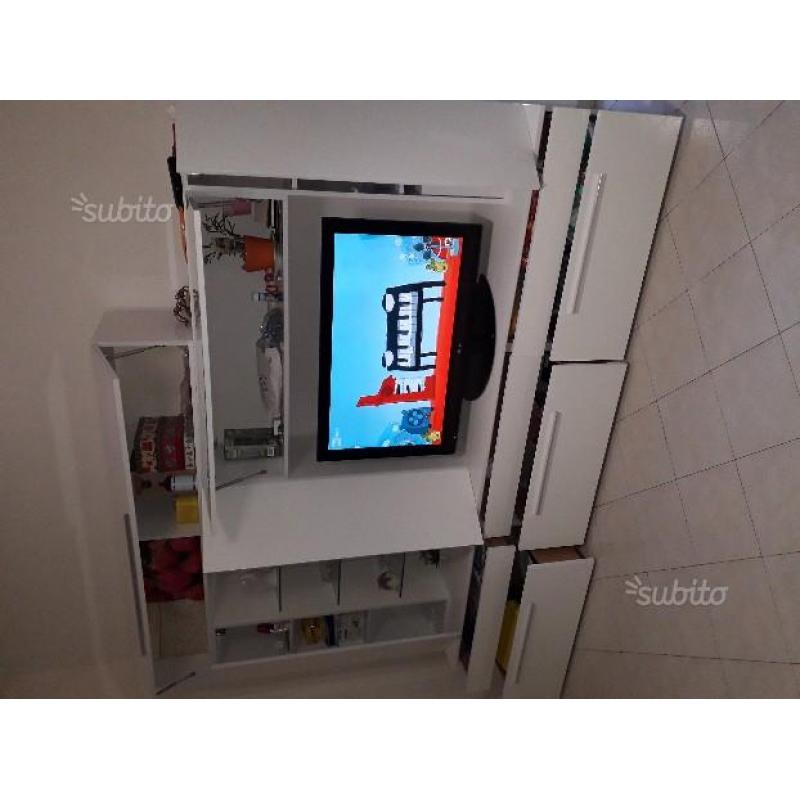 Parete attrezzata