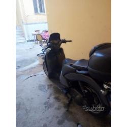 Aprilia Scarabeo 250 - 2004