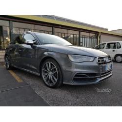 Audi S3 Sportback 2.0 TFSI s tronic quattro