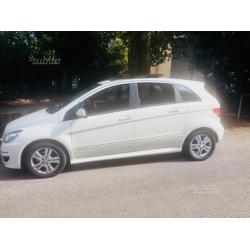 Mercedes B 200 CDI Sport 2011