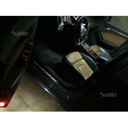 Audi A4 S-line 2.0 143 cv Automatica - pelle -