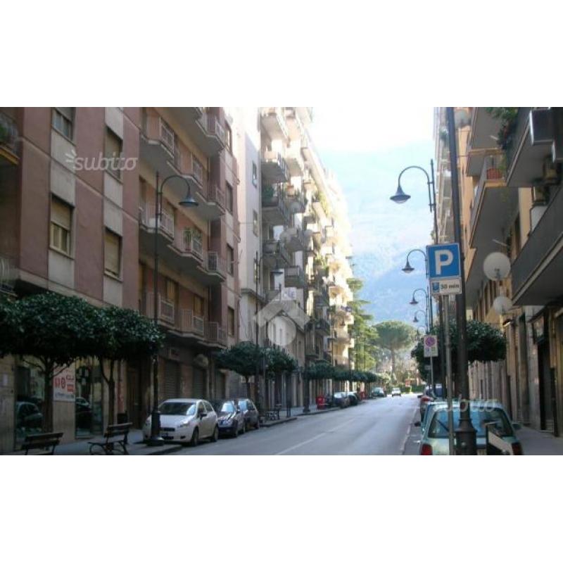 Caffetteria in gestione centralissimo